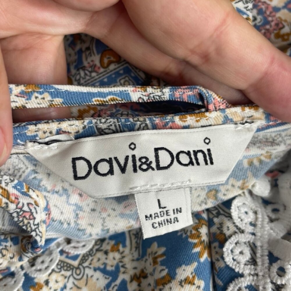 DAVI & DANI | Women's Boho Lace Trim Short Sleeve V-Neck Lined Romper | Size L - Picture 10 of 14